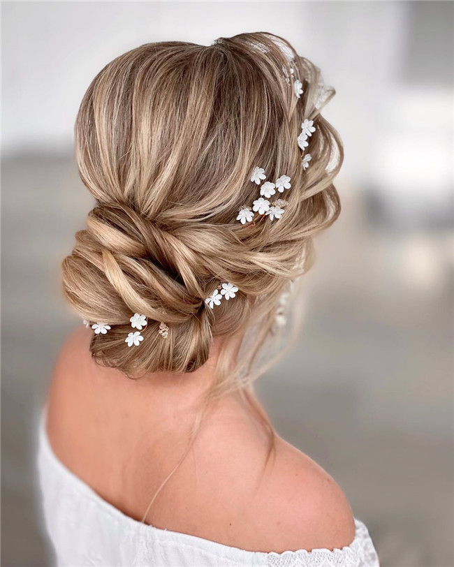 Weddinghairstyle;outdoorwedding;wedding