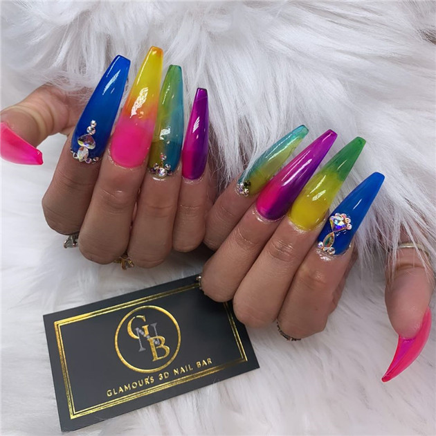 rainbownail;nailtrend