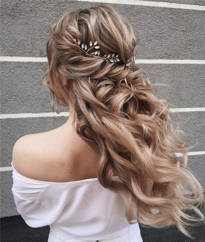 Promhair;longhair;bridesmaidhairstyles;prom