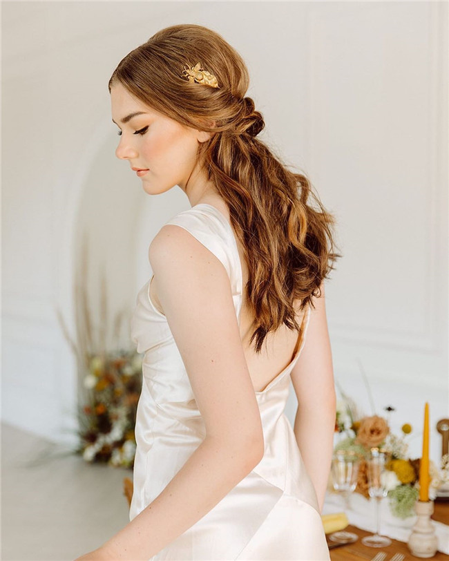 Weddinghairstyle;outdoorwedding;wedding