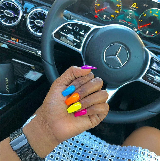 rainbownail;nailtrend