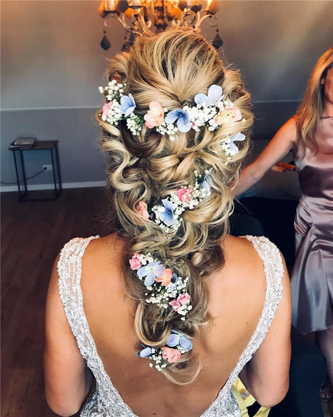 Weddinghairstyle;outdoorwedding;wedding