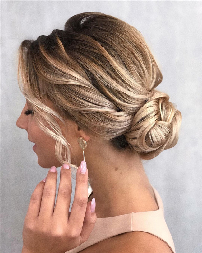 Weddinghairstyle;outdoorwedding;wedding