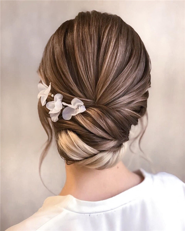 Weddinghairstyle;outdoorwedding;wedding