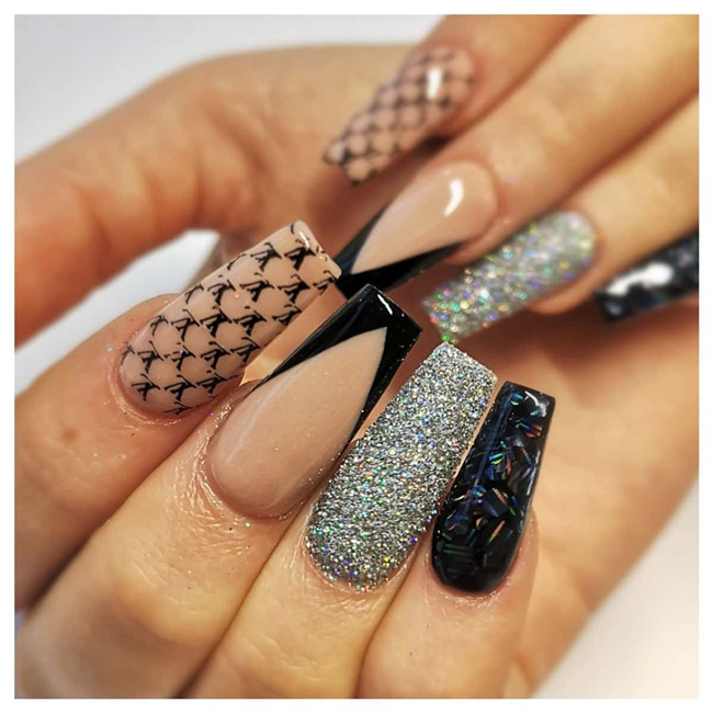 Coffinnails;springnails;nailtrend