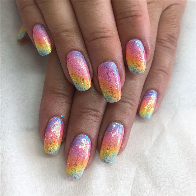 rainbownail;nailtrend