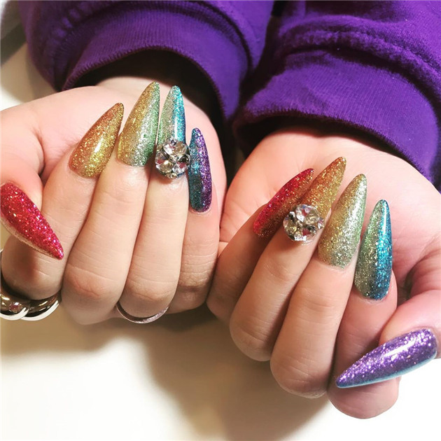 rainbownail;nailtrend