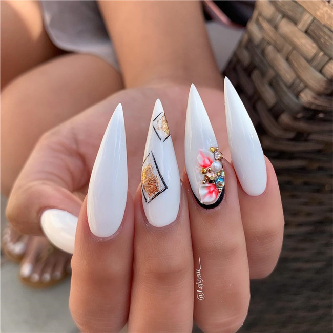 #acrylicnails#stilettonails#winternails#summernails#2020nails