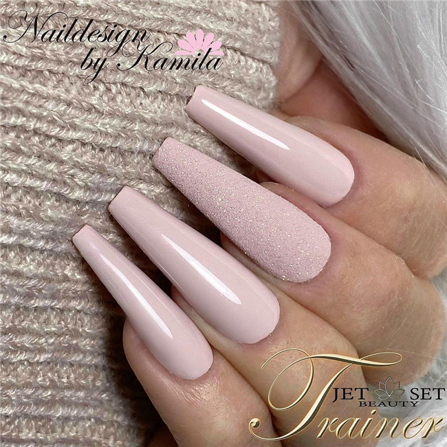 Coffinnails;springnails;nailtrend