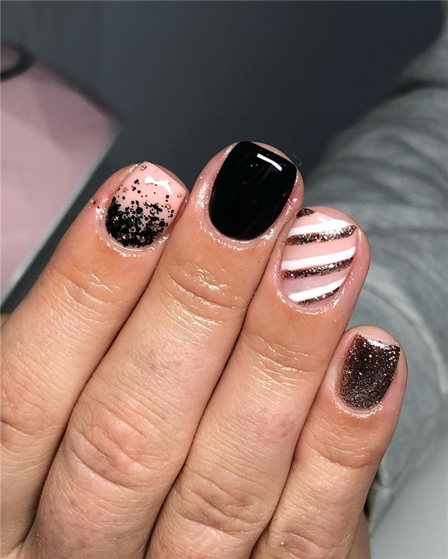 Acrylicnail;shortnail;nailtrend