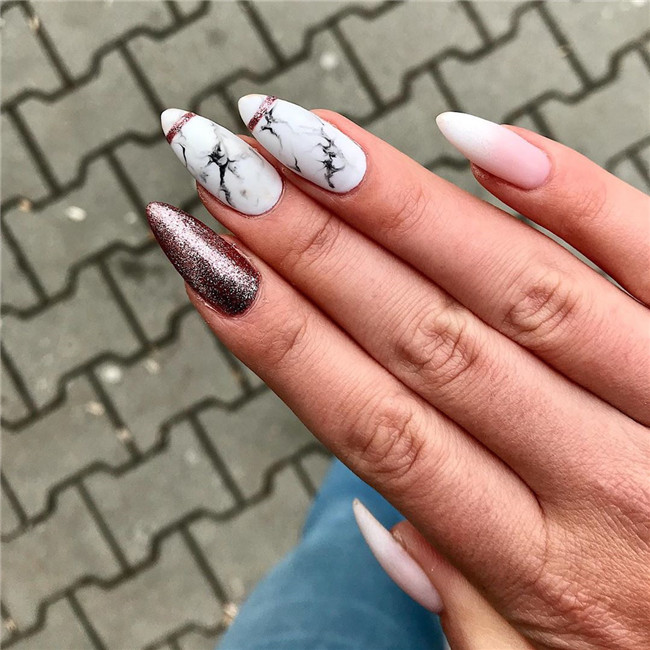 #almondnails#winternails#2020nails#fallnails