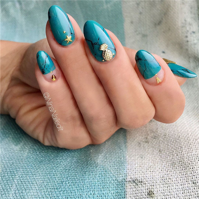 almondnails;acrylicnails;nailtrend