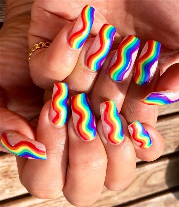 rainbownail;nailtrend