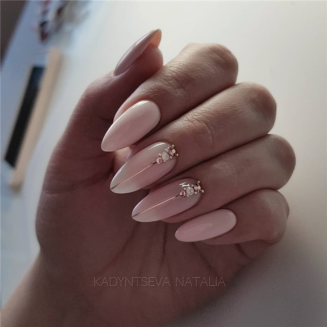 #almondnails#winternails#2020nails#fallnails