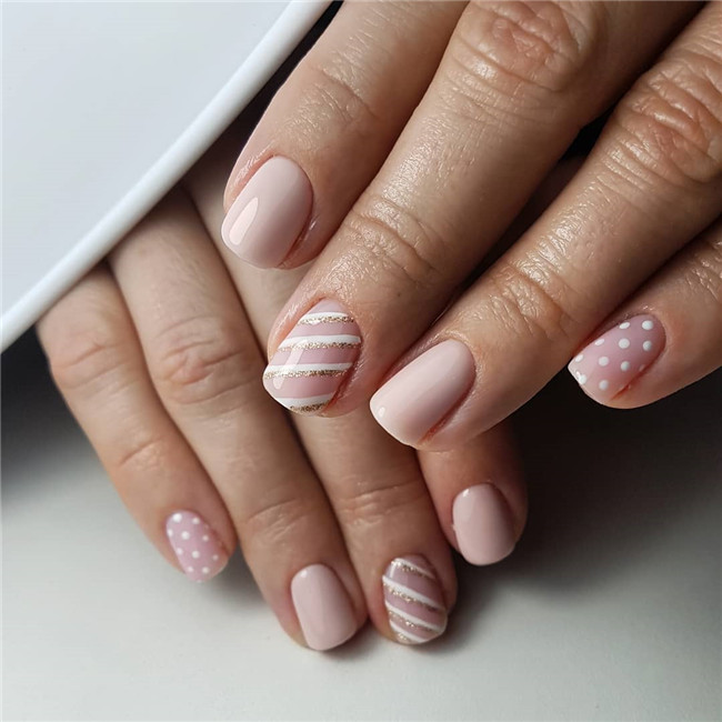 Acrylicnail;shortnail;nailtrend