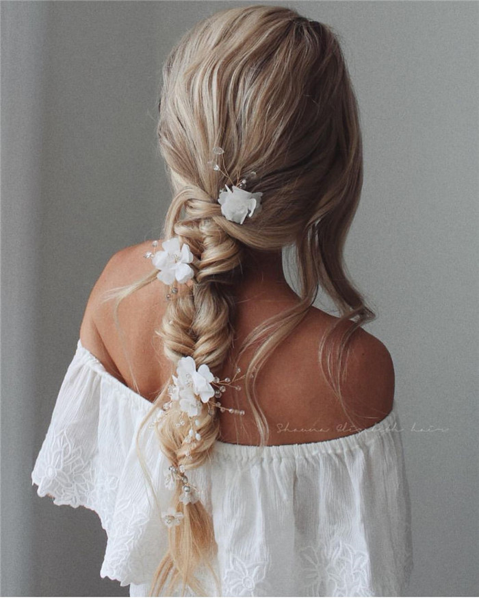 Promhair;longhair;bridesmaidhairstyles;prom