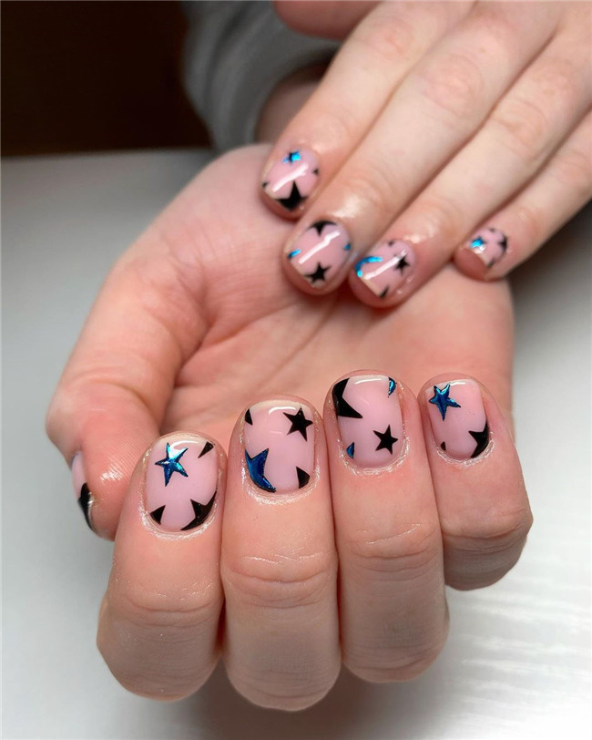 Acrylicnail;shortnail;nailtrend