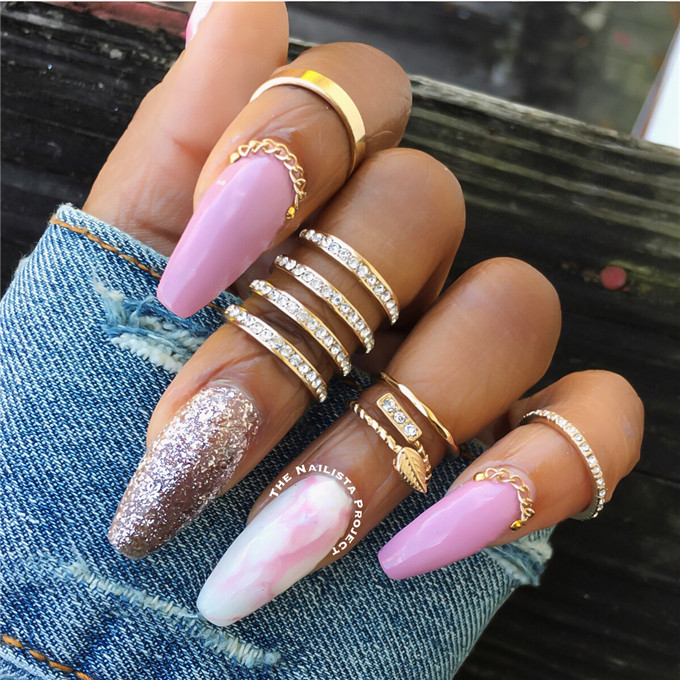 Coffin nails;nailstrend;2020nails;nailscolor