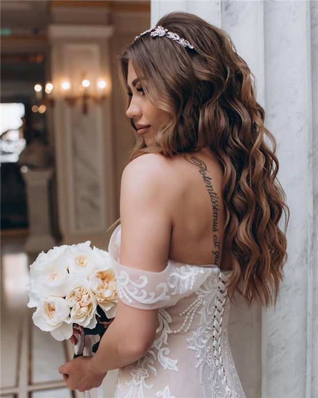 Weddinghairstyle;outdoorwedding;wedding