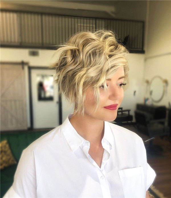 #pixiehaircut#pixiehairstyles#shorthaistyles#2020hairtrend