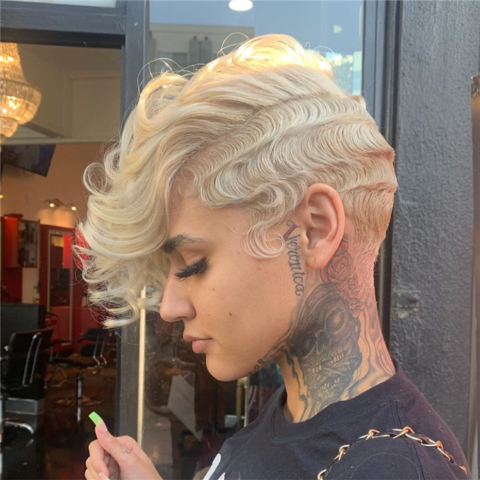 #shorthairstyles#pixiehaircut#pixiehairstyles#fallhair