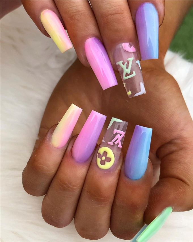 Coffin nails;nailstrend;2020nails;nailscolor