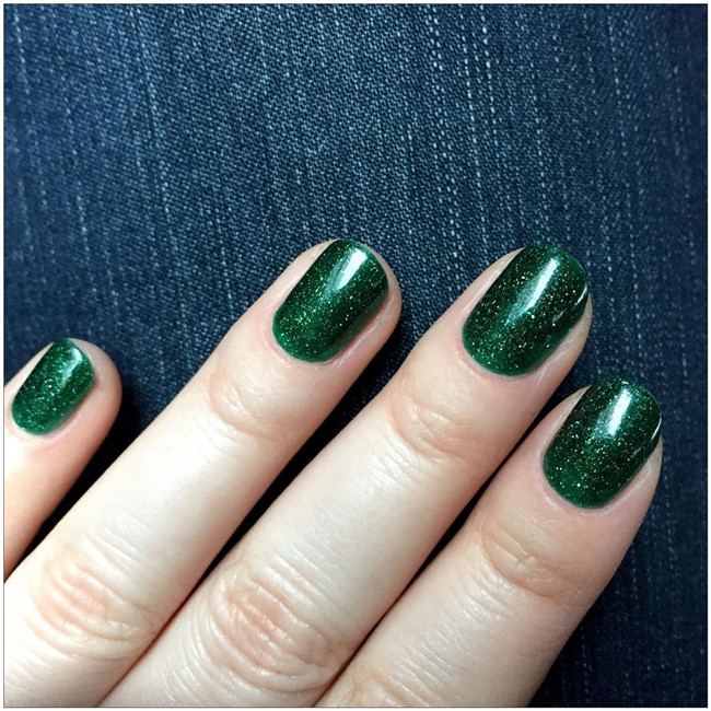 emeraldgreennails;nailtrend