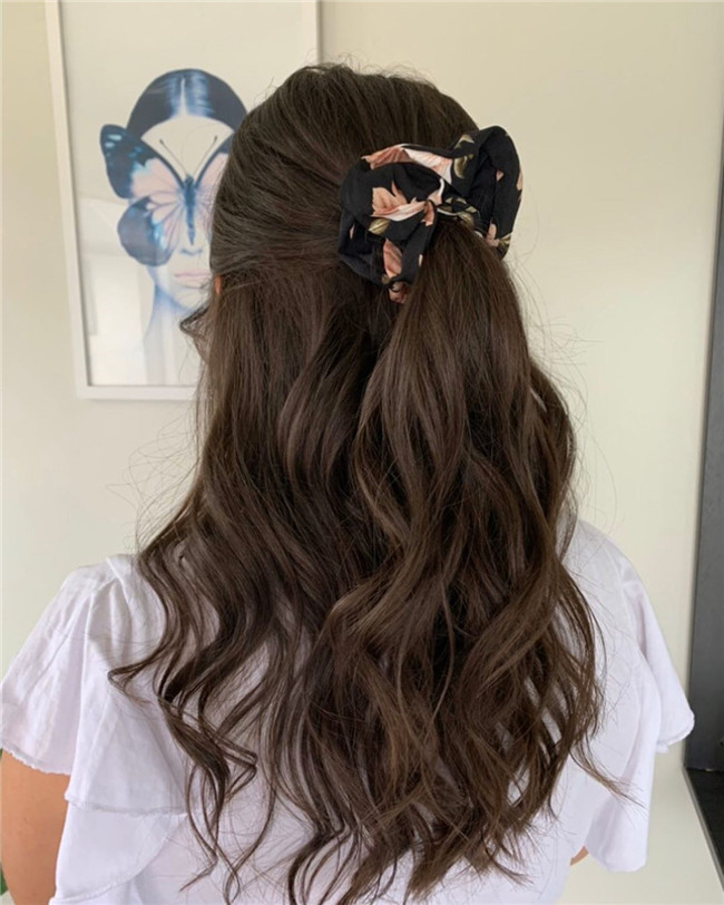 hair scrunchies