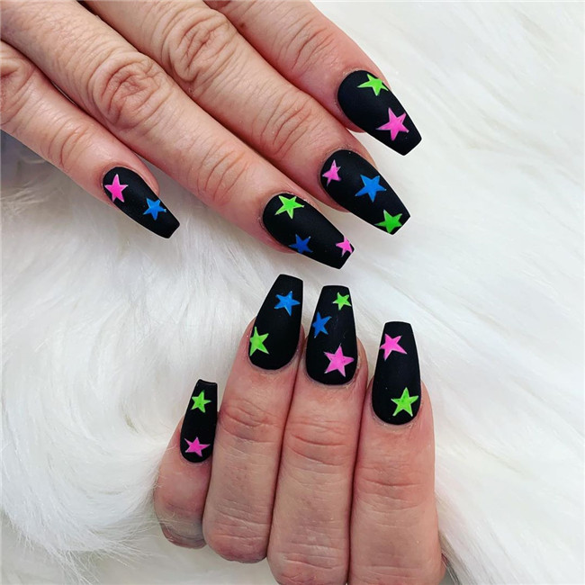 starnail;nailtrend