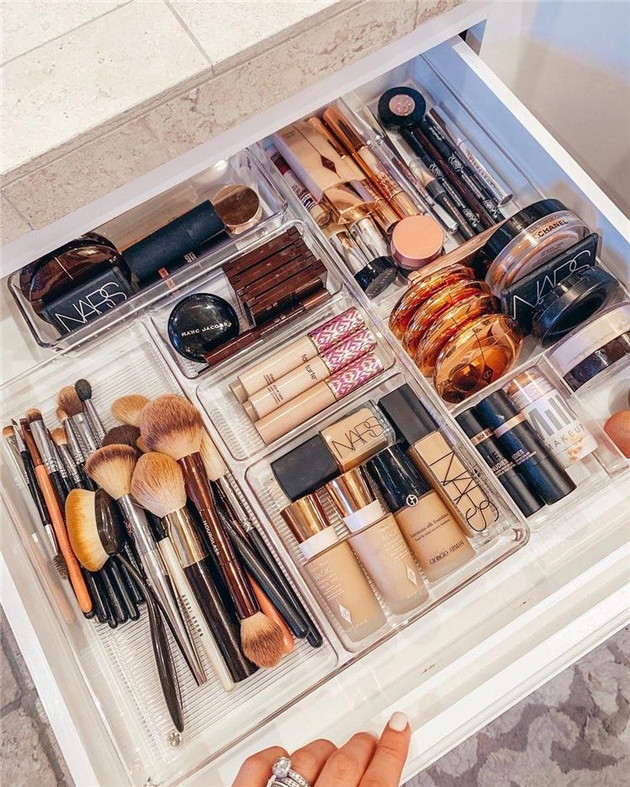 Makeroom;makeupstorage;makeuporganization