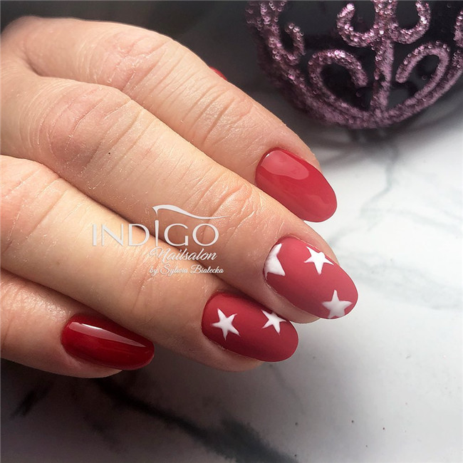 starnail;nailtrend