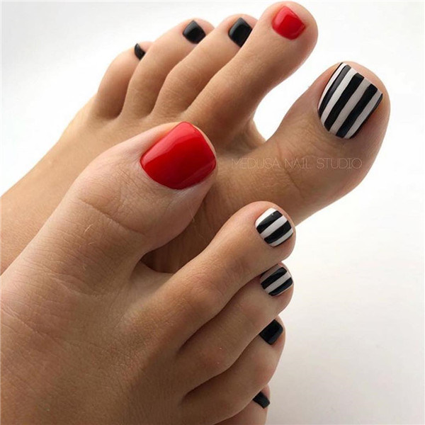 toenails;toenailsdesigns