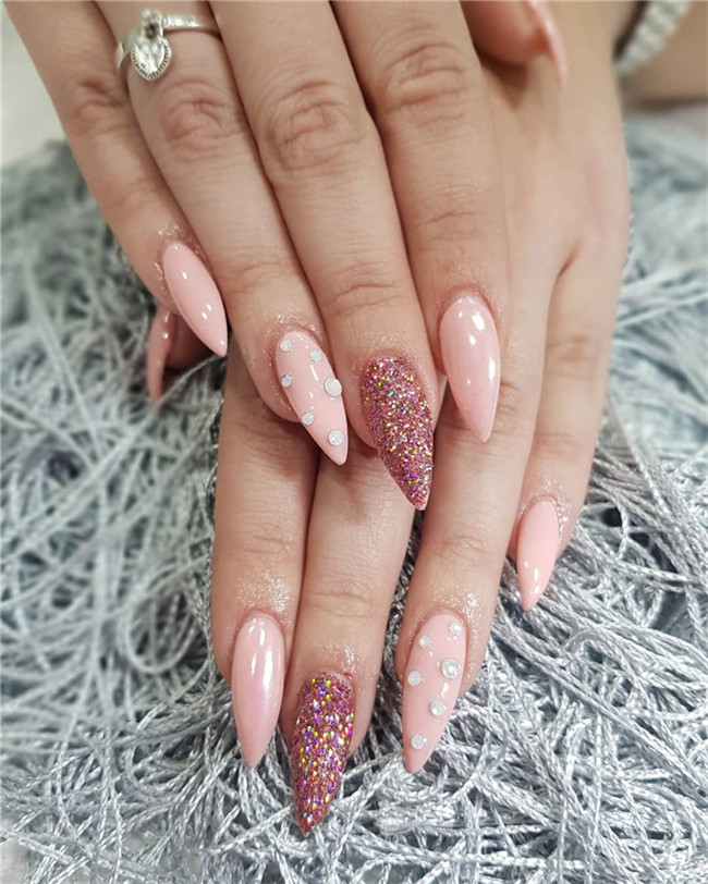 stilettonails;gelnails;acrylicnails;2020nails