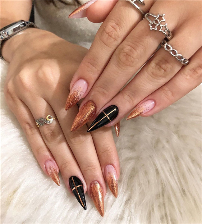 stilettonails;gelnails;acrylicnails;2020nails