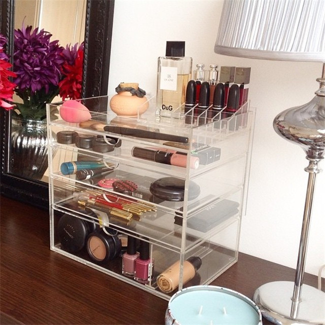 makeupstorage;