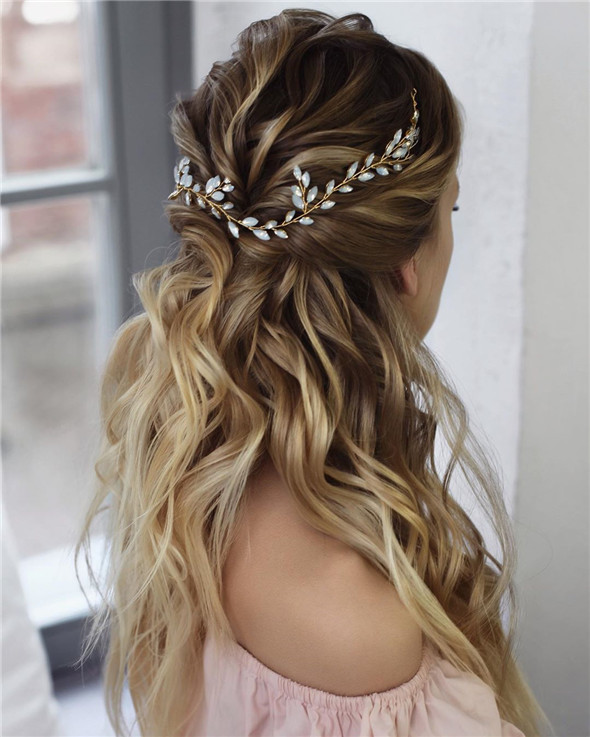 weddinghairstyls;halfuphalfdown