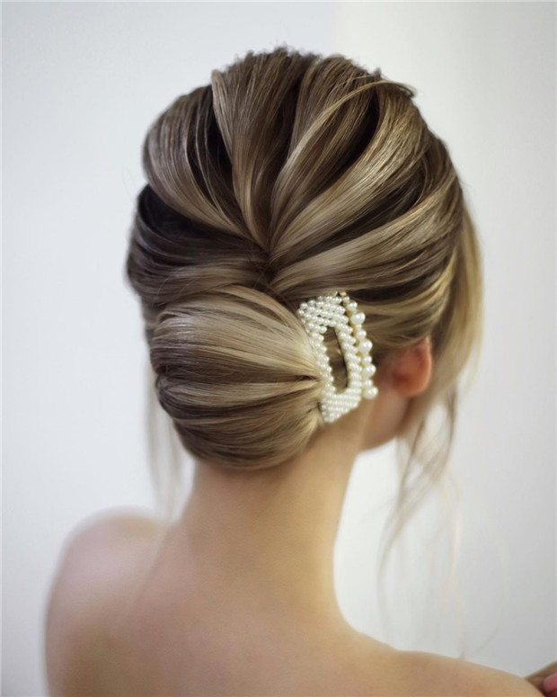 Weddinghairstyles;updohaistyles;bunhaistyles