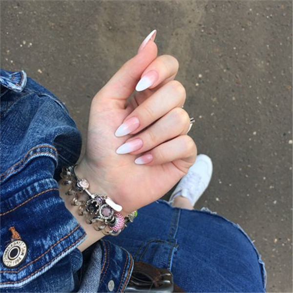 almondnails;acrylicnails