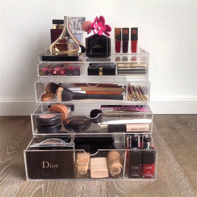 makeupstorage;