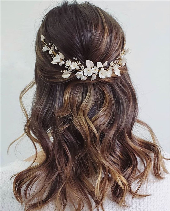 weddinghairstyls;halfuphalfdown