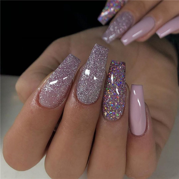 glitternail;coffinnail