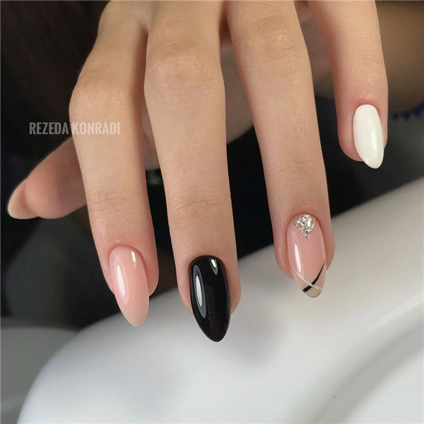 almondnails;acrylicnail