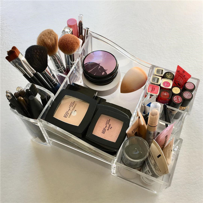 makeupstorage;