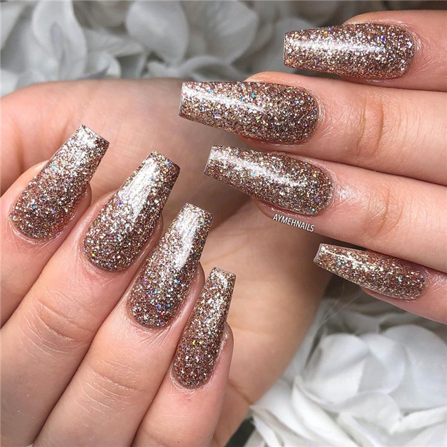 glitternail;coffinnail