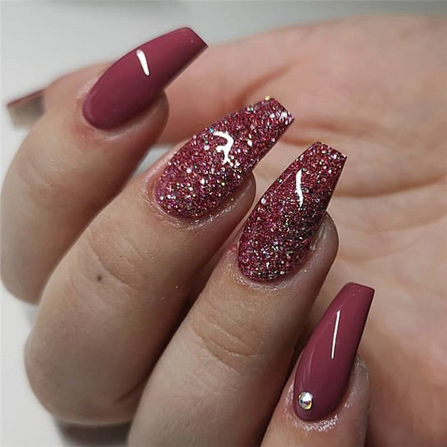 glitternail;coffinnail