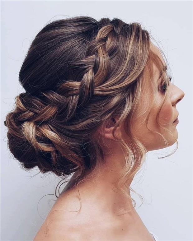 40 Elegant Messy Updo Wedding Hairstyles Perfect For Bride – Page 5 ...